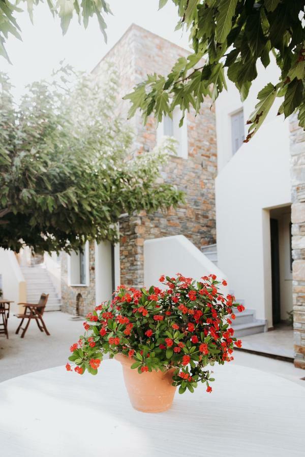 Augustis Suites Ormos  Екстер'єр фото